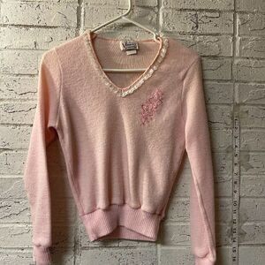 Vintage Variety Baby Pink 60s Barbiecore Embroidered Sweater M